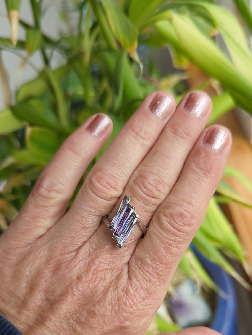 Faceted Purple/Blue Colored Glass 925 Silver Plated Ring Size 9 - Picture 11 of 14